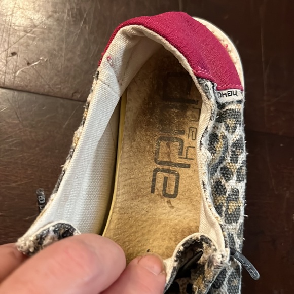 Hey dudes kids cheetah with pink CUTE size 12 - Picture 5 of 6